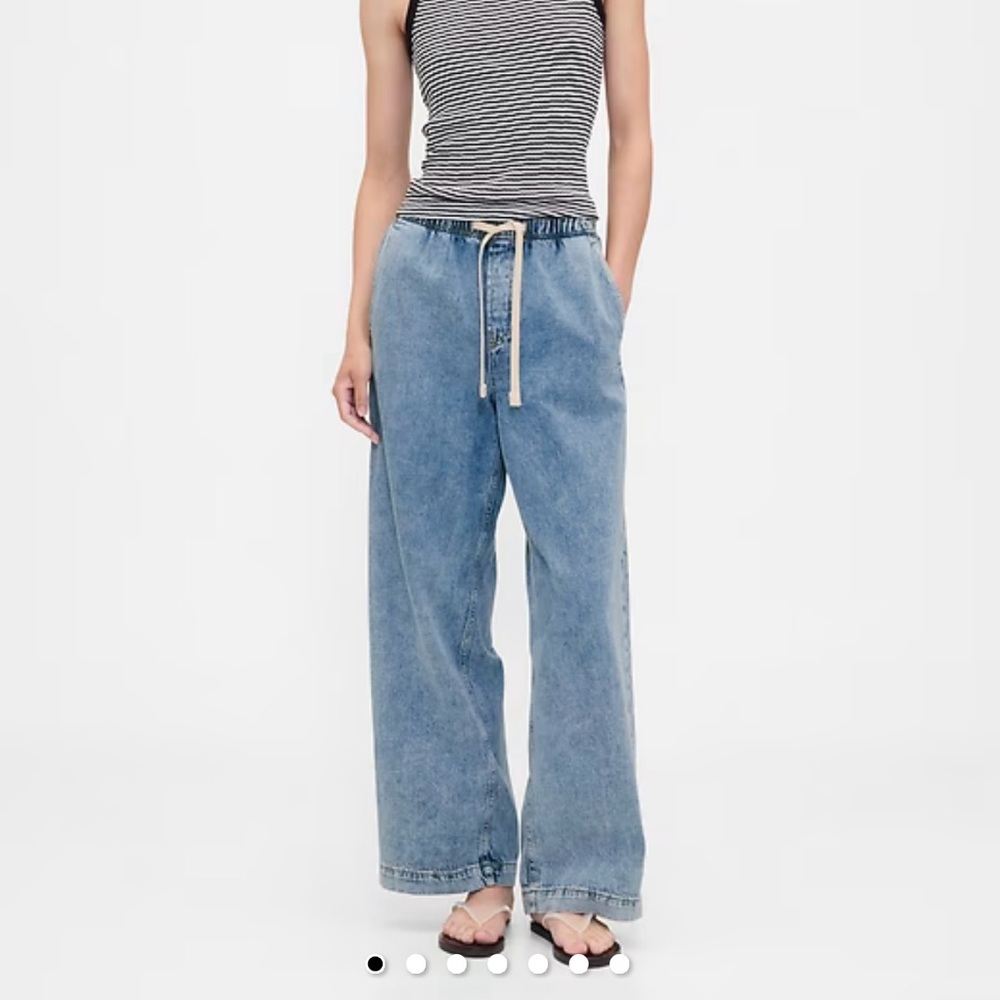 Gap High Rise Pull-On Wide-Leg Jeans
